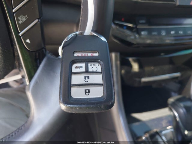 Продаж на аукціоні авто 2017 Honda Accord Touring V6, vin: 1HGCT2B08HA004611, номер лоту: 45385305