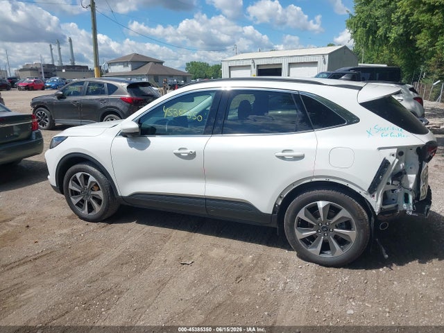 Auction sale of the 2024 Ford Escape Platinum, vin: 1FMCU9JA3RUB33687, lot number: 45385350