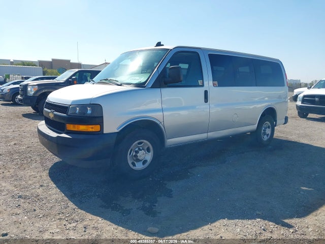Chevrolet Express 2500 Ls 2019 1GAWGEFG2K1282252 Image 2