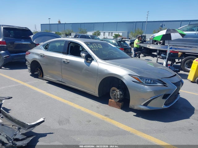 Lexus ES 300H 2019 JTHB21B19K2003533 main image