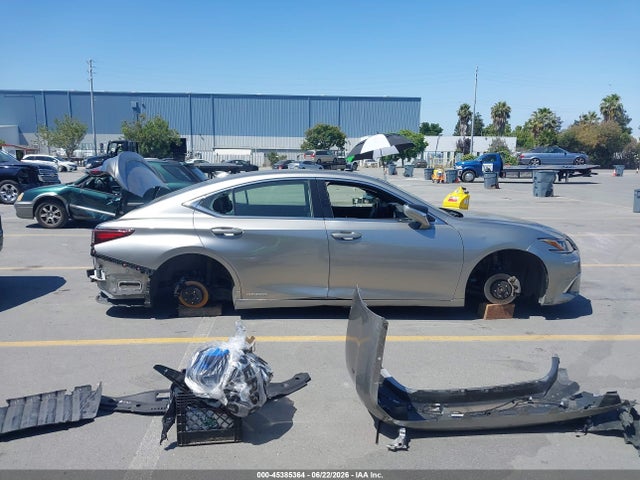 Lexus ES 300H 2019 JTHB21B19K2003533 Image 14