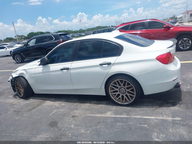 2015 Bmw 320i მანქანა იყიდება აუქციონზე, vin: WBA3B1G56FNT06515, აუქციონის ნომერი: 45385366