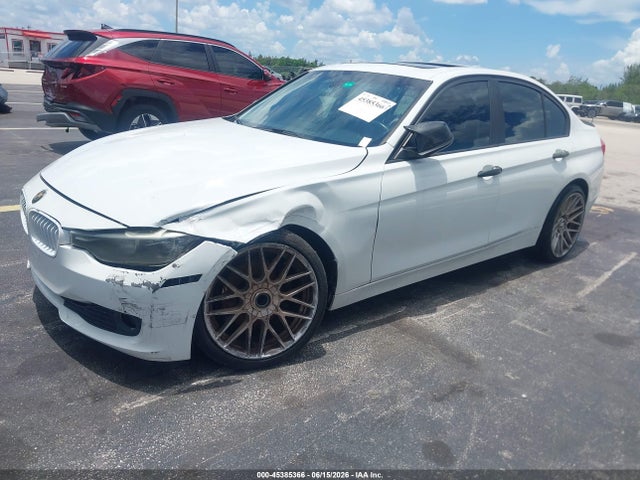 2015 Bmw 320i მანქანა იყიდება აუქციონზე, vin: WBA3B1G56FNT06515, აუქციონის ნომერი: 45385366