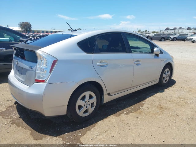 2011 Toyota Prius Three მანქანა იყიდება აუქციონზე, vin: JTDKN3DU3B0255382, აუქციონის ნომერი: 45385388