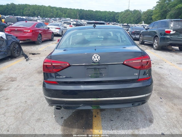 2017 Volkswagen Passat 1.8t R-line მანქანა იყიდება აუქციონზე, vin: 1VWDT7A31HC040928, აუქციონის ნომერი: 45385440