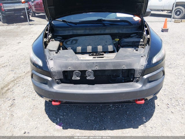 2016 Jeep Cherokee Trailhawk მანქანა იყიდება აუქციონზე, vin: 1C4PJMBS2GW163404, აუქციონის ნომერი: 45385447