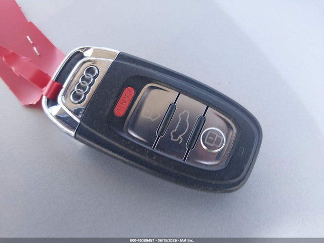 Продаж на аукціоні авто 2016 Audi A4 Premium, vin: WAUBFAFL4GN013083, номер лоту: 45385457