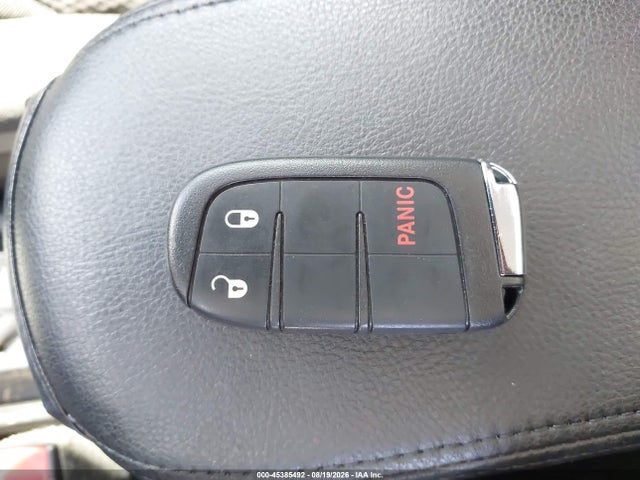 45385492 :رقم المزاد ، ZACNJABB2KPJ88778 vin ، 2019 Jeep Renegade Altitude Fwd مزاد بيع