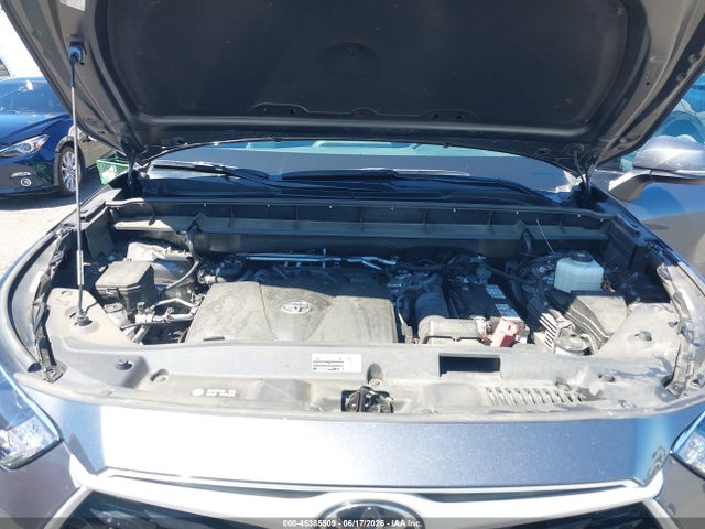 5TDGZRBH9MS557956 Toyota Highlander Xle