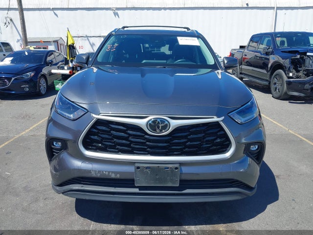 5TDGZRBH9MS557956 Toyota Highlander Xle