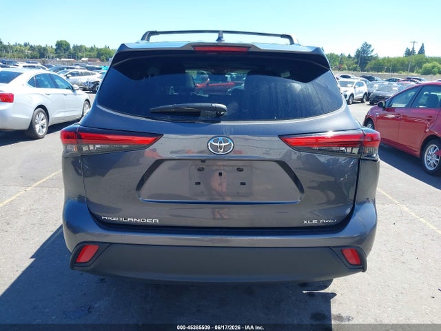 5TDGZRBH9MS557956 Toyota Highlander Xle