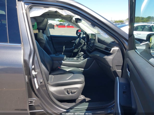5TDGZRBH9MS557956 Toyota Highlander Xle