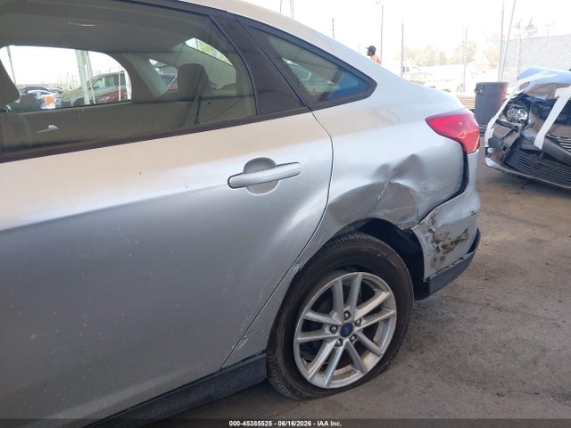 Ford FOCUS SE 2015 1FADP3F22FL325544 Image 13