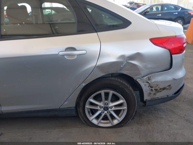 Ford FOCUS SE 2015 1FADP3F22FL325544 Image 6