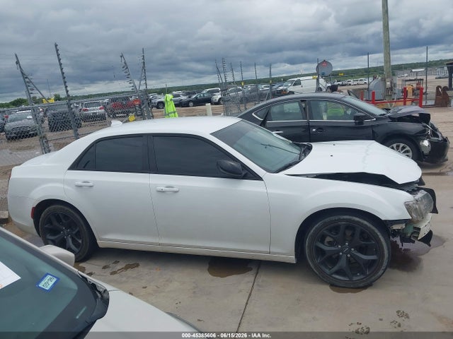 Aukcja sprzedaży 2023 Chrysler 300 Touring, vin: 2C3CCAAG9PH577495, numer aukcji: 45385606
