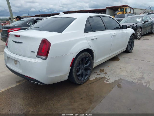 Aukcja sprzedaży 2023 Chrysler 300 Touring, vin: 2C3CCAAG9PH577495, numer aukcji: 45385606