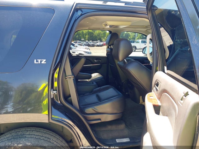 2010 Chevrolet Tahoe Ltz მანქანა იყიდება აუქციონზე, vin: 1GNUKCE05AR160711, აუქციონის ნომერი: 45385629