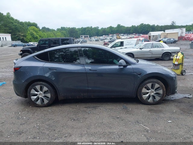 Tesla Model Y 2023 7SAYGDEE9PF795994 Image 12
