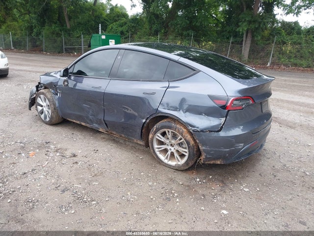 Tesla Model Y 2023 7SAYGDEE9PF795994 Image 3