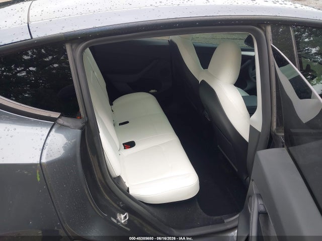 Tesla Model Y 2023 7SAYGDEE9PF795994 Image 8