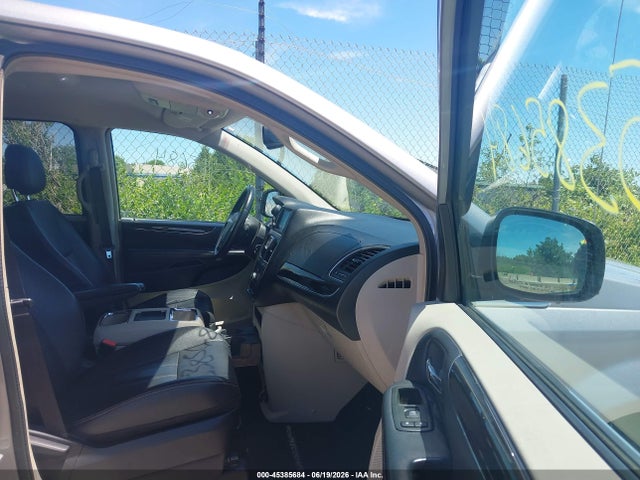 45385684 :رقم المزاد ، 2C4RC1BG7DR780556 vin ، 2013 Chrysler Town & Country Touring مزاد بيع