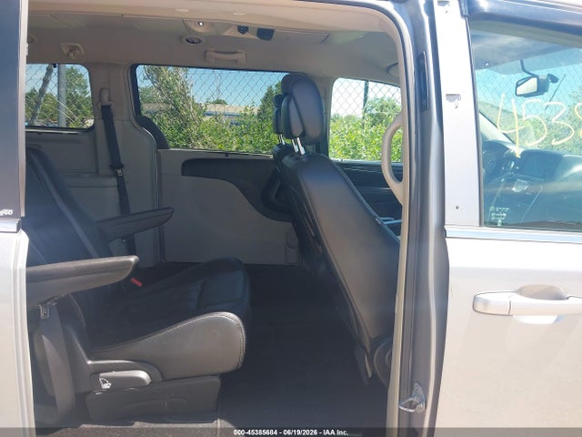 45385684 :رقم المزاد ، 2C4RC1BG7DR780556 vin ، 2013 Chrysler Town & Country Touring مزاد بيع