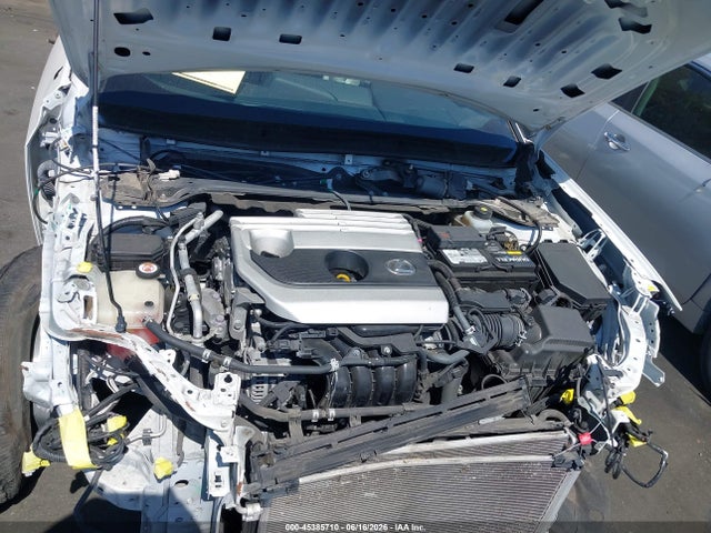 JTHY3JBH9K2018005 Lexus UX 200