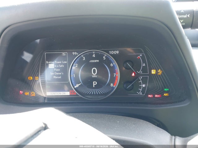 JTHY3JBH9K2018005 Lexus UX 200