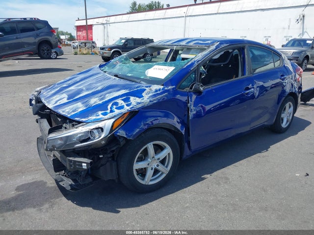 KIA FORTE LX 2017 3KPFK4A72HE047718 Image 2