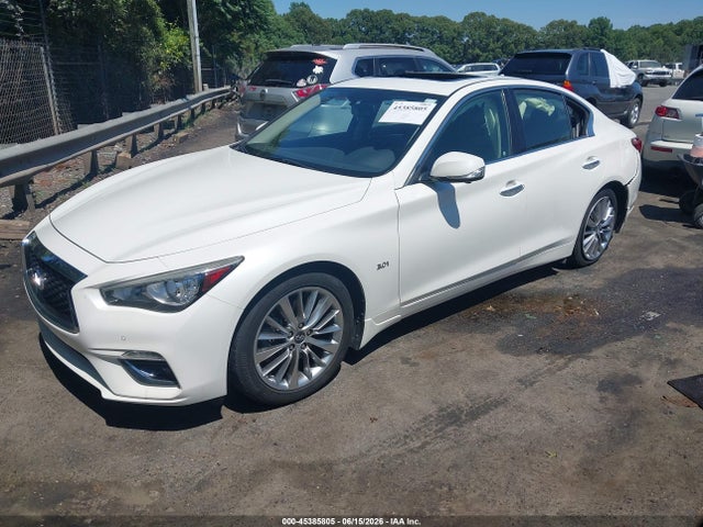 45385805 :رقم المزاد ، JN1EV7AP1JM358149 vin ، 2018 Infiniti Q50 3.0t Luxe مزاد بيع