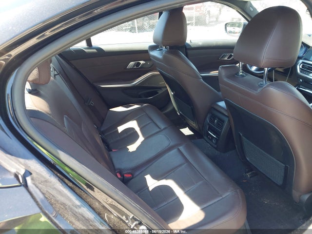 45385868 :رقم المزاد ، WBA5R7C50KFH15419 vin ، 2019 Bmw 330i Xdrive مزاد بيع