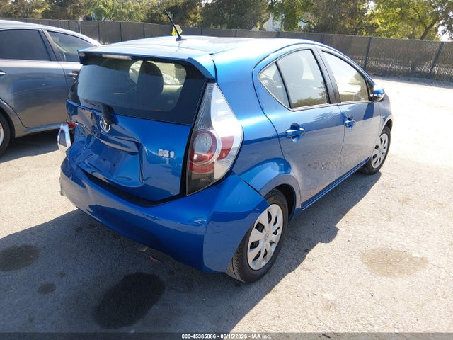 Toyota Prius C Two 2014 JTDKDTB37E1065712 Image 4