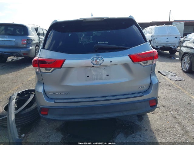 2017 Toyota Highlander Xle მანქანა იყიდება აუქციონზე, vin: 5TDKZRFH2HS512447, აუქციონის ნომერი: 45385891