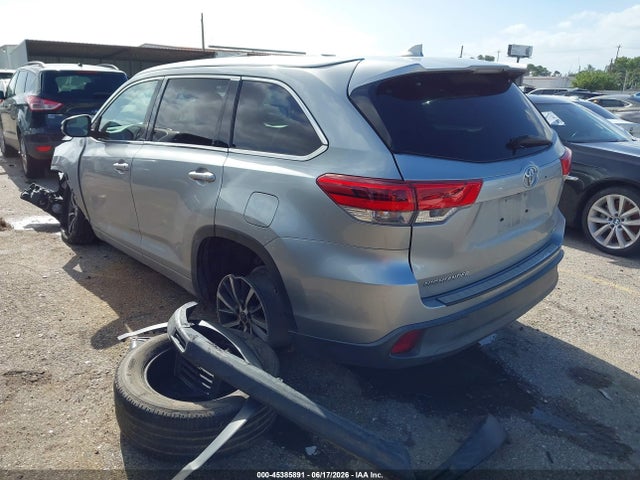 2017 Toyota Highlander Xle მანქანა იყიდება აუქციონზე, vin: 5TDKZRFH2HS512447, აუქციონის ნომერი: 45385891