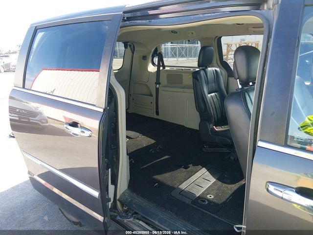 45385985 :رقم المزاد ، 2C4RC1BG2GR194058 vin ، 2016 Chrysler Town & Country Touring مزاد بيع