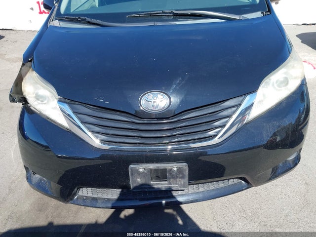 5TDKK3DC1ES435302 Toyota Sienna Le V6 8 Passenger