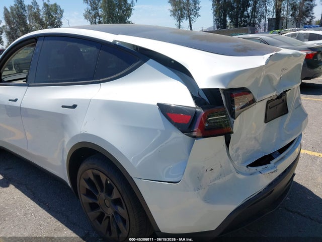 Продаж на аукціоні авто 2023 Tesla Model Y Awd/long Range Dual Motor All-wheel Drive, vin: 7SAYGDEE5PA193445, номер лоту: 45386011