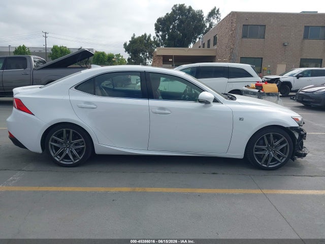 Lexus IS 200T 2016 JTHBA1D28G5033167 Image 14
