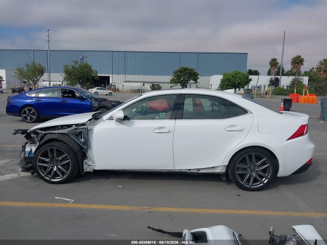 Lexus IS 200T 2016 JTHBA1D28G5033167 Image 15
