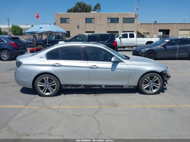 BMW 330e Iperformance 2017 WBA8E1C33HA029690 Image 14