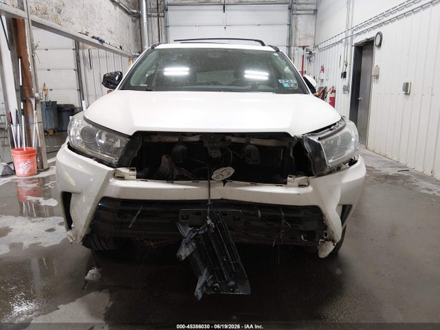 5TDJZRFH5HS361101 Toyota Highlander Se