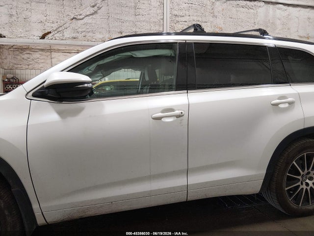 Toyota Highlander Se 2017 5TDJZRFH5HS361101 Image 15