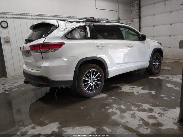 5TDJZRFH5HS361101 Toyota Highlander Se