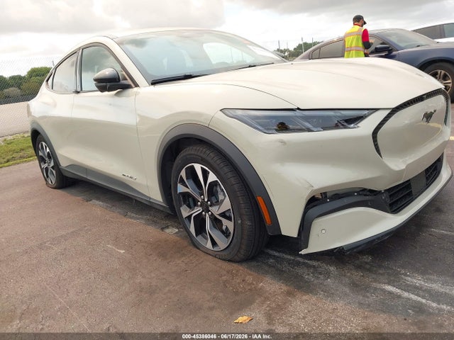 Ford Mustang Mach-e Select 2025 3FMTK1R43SMA12755 Image 20