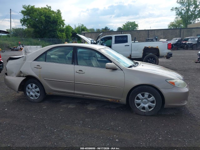 2004 Toyota Camry Le მანქანა იყიდება აუქციონზე, vin: 4T1BE32K14U352296, აუქციონის ნომერი: 45386050