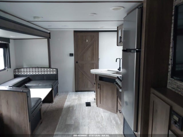 Avenger Travel Trailer 2021 5ZT2AVSB5MB927103 Image 8