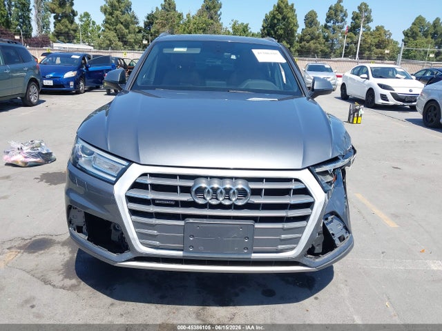 WA1ANAFY1J2068347 Audi Q5 2.0t Premium/2.0t Tech Premium