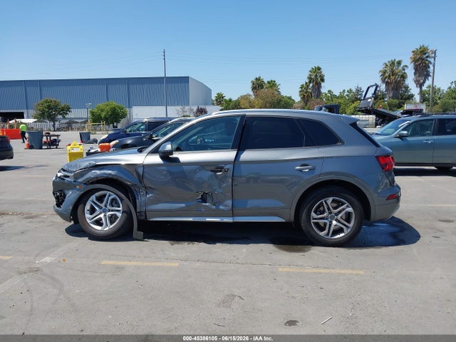 Auction sale of the 2018 Audi Q5 2.0t Premium/2.0t Tech Premium, vin: WA1ANAFY1J2068347, lot number: 45386105