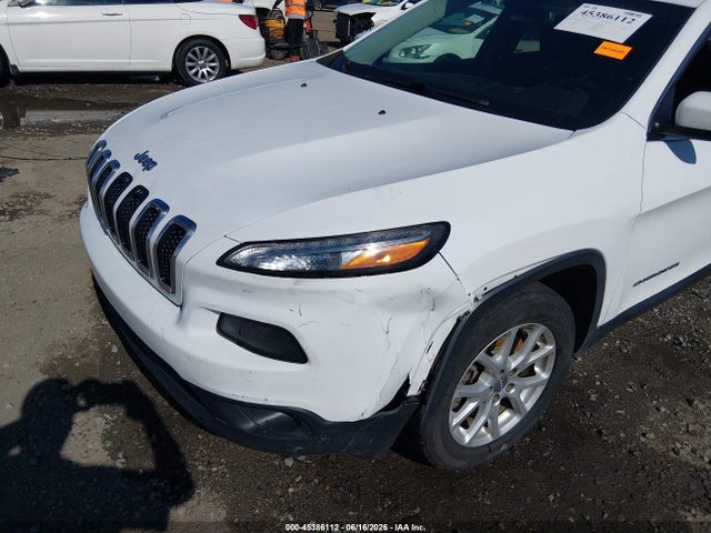 45386112 :رقم المزاد ، 1C4PJLCB2GW173021 vin ، 2016 Jeep Cherokee Latitude مزاد بيع