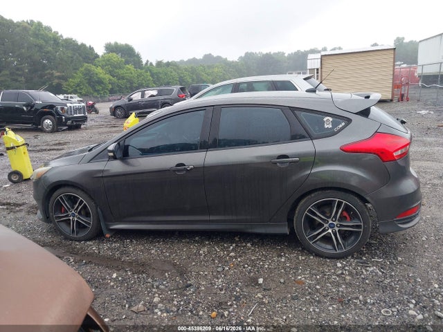 Ford FOCUS ST 2015 1FADP3L98FL381490 Image 14